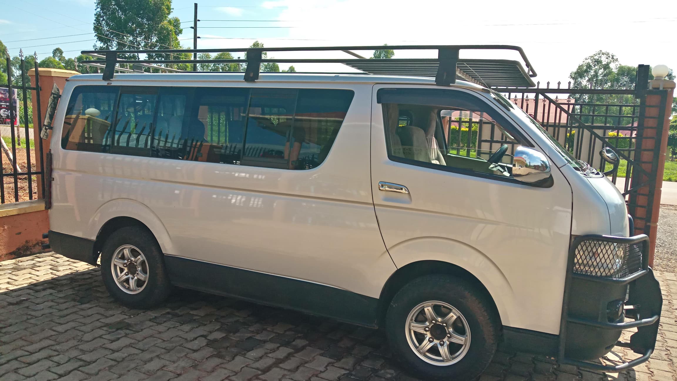 TOYOTA VAN